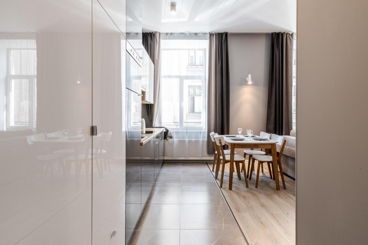 Inshiapartments On Popovycha Str 2 Lviv Eksteriør bilde